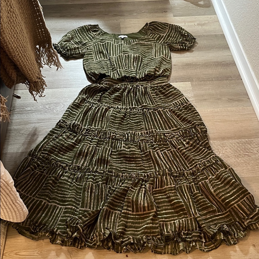 Moon River, matching skirt and blouse set